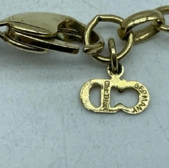 Dior Choker Necklace - Picture 4 of 11